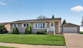 3134 Violet Drive, Waterloo, IA 50701