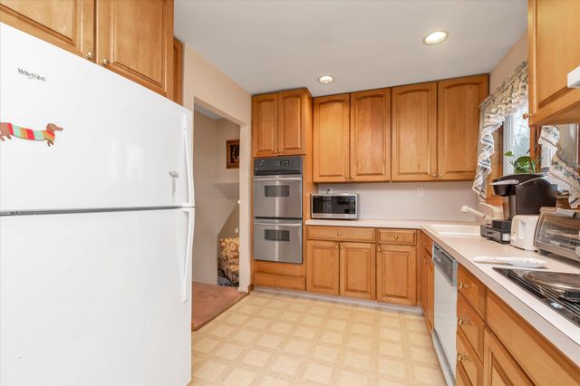 2199 Clover Court, East Meadow, NY 11554