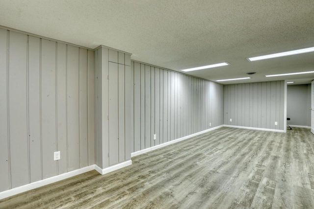 1516 Evergreen DRIVE, Waukesha, WI 53188