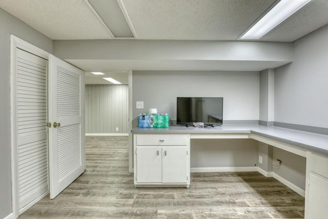 1516 Evergreen DRIVE, Waukesha, WI 53188