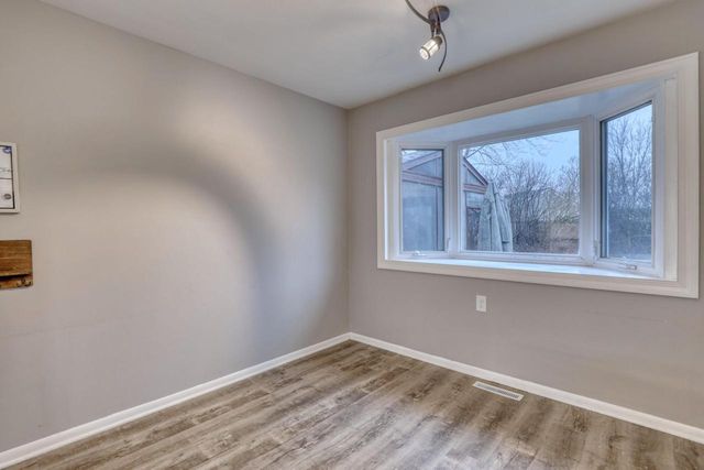 1516 Evergreen DRIVE, Waukesha, WI 53188