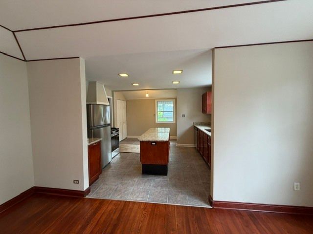 414 W Park Avenue, Round Lake, IL 60073