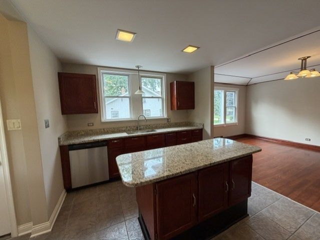 414 W Park Avenue, Round Lake, IL 60073