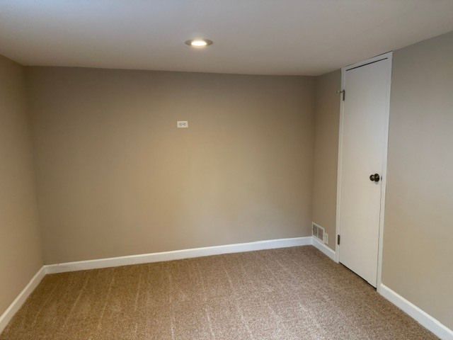 414 W Park Avenue, Round Lake, IL 60073