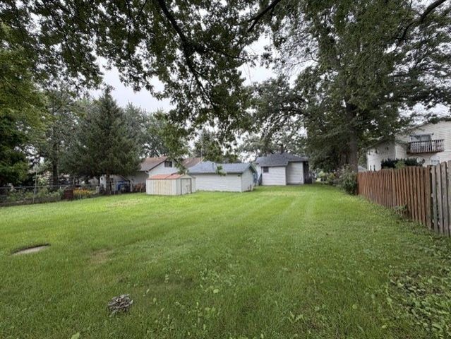 414 W Park Avenue, Round Lake, IL 60073
