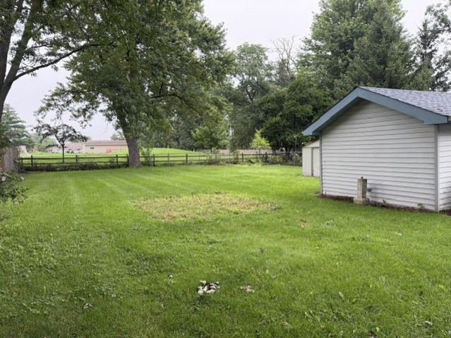 414 W Park Avenue, Round Lake, IL 60073