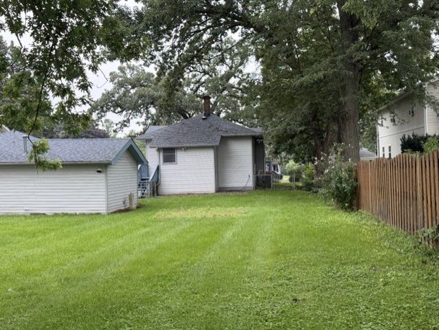 414 W Park Avenue, Round Lake, IL 60073