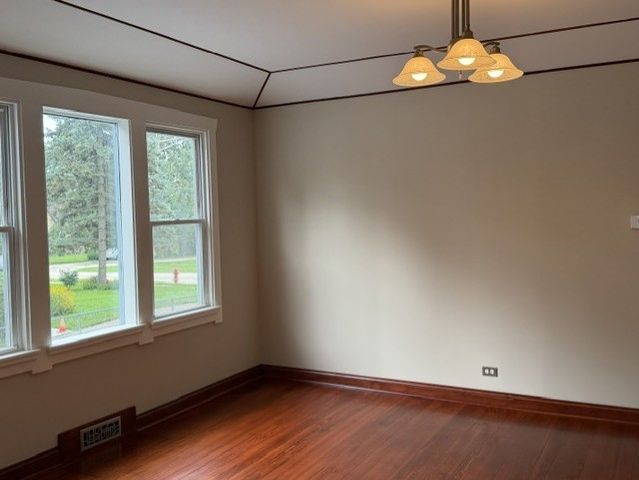 414 W Park Avenue, Round Lake, IL 60073