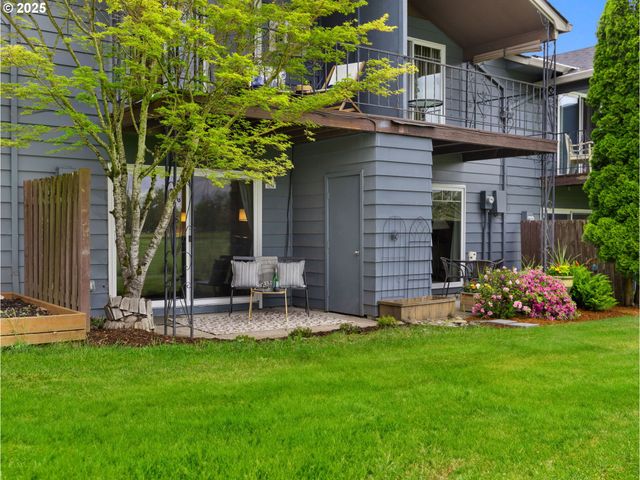 1256 Ne HOGAN Dr, Gresham, OR 97030