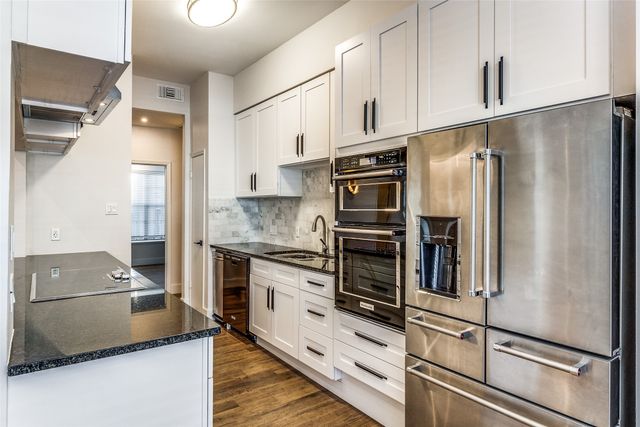 10403 High Hollows Drive 102, Dallas, TX 75230