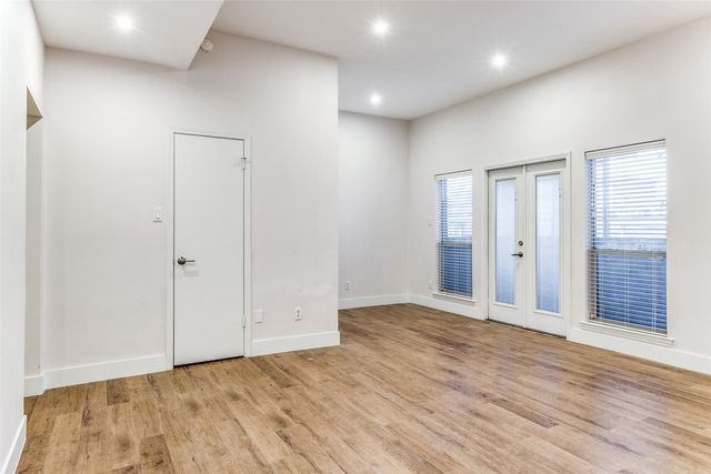 10403 High Hollows Drive 102, Dallas, TX 75230