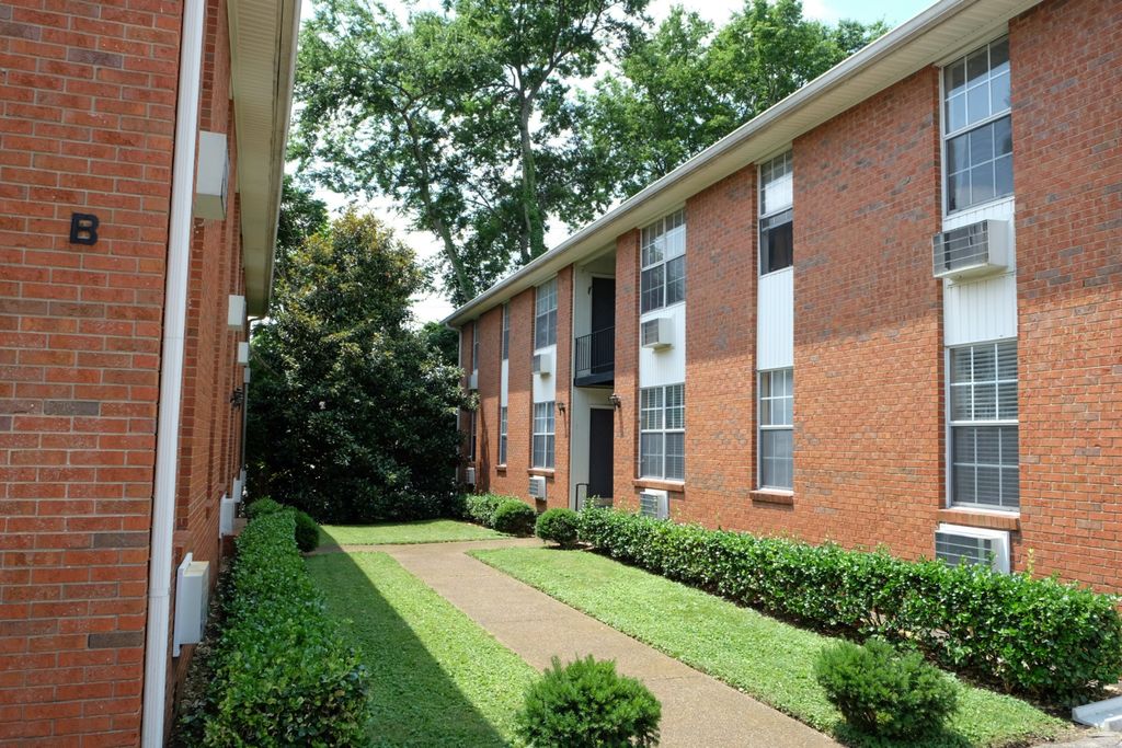 2530 Sharondale Dr Apt B7, Nashville, TN 37215