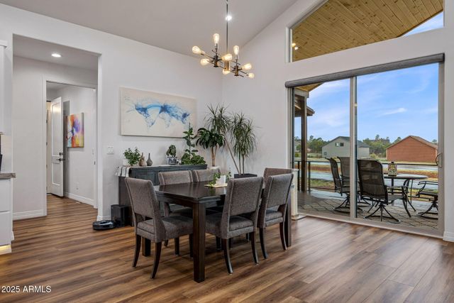 2344 Hellcat Circle, Overgaard, AZ 85933