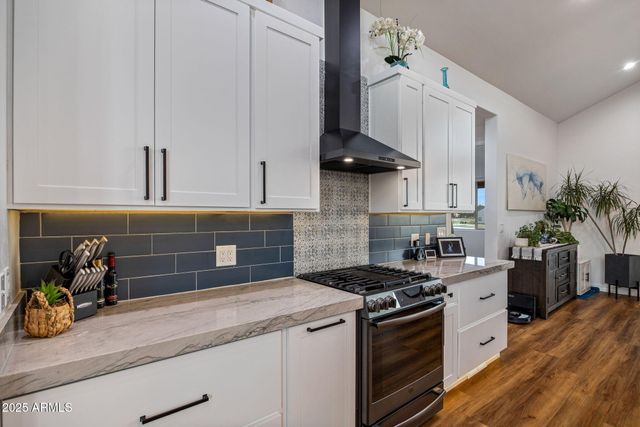 2344 Hellcat Circle, Overgaard, AZ 85933