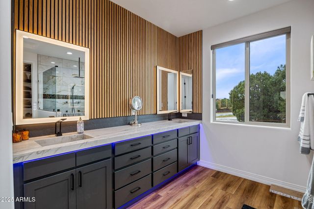 2344 Hellcat Circle, Overgaard, AZ 85933