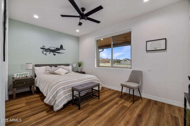 2344 Hellcat Circle, Overgaard, AZ 85933