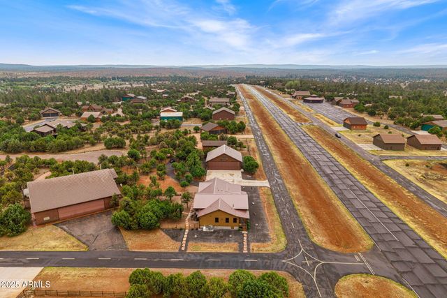 2344 Hellcat Circle, Overgaard, AZ 85933