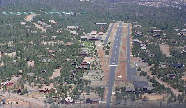 2344 Hellcat Circle, Overgaard, AZ 85933