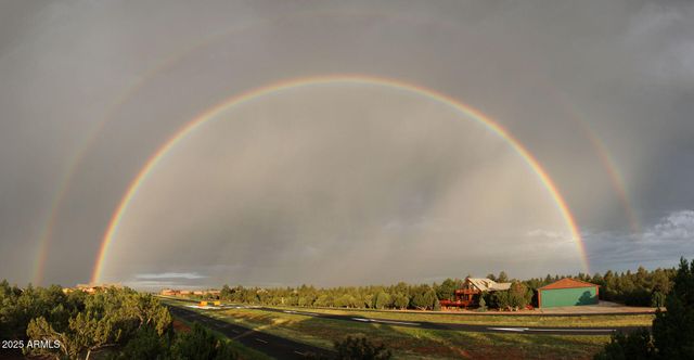 2344 Hellcat Circle, Overgaard, AZ 85933