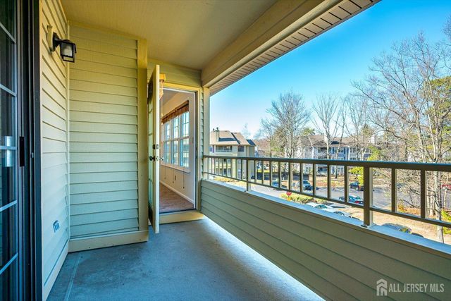 1109 Stoneridge Circle, Helmetta, NJ 08828