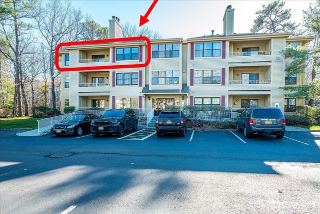 1109 Stoneridge Circle, Helmetta, NJ 08828