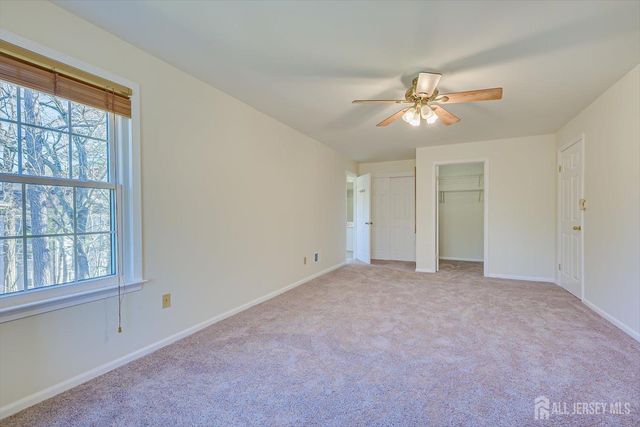 1109 Stoneridge Circle, Helmetta, NJ 08828