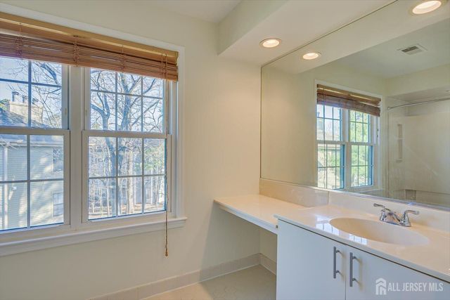 1109 Stoneridge Circle, Helmetta, NJ 08828