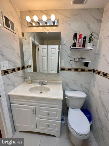 8927 REVERE ST, Philadelphia, PA 19152