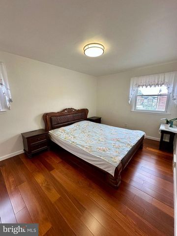 8927 REVERE ST, Philadelphia, PA 19152