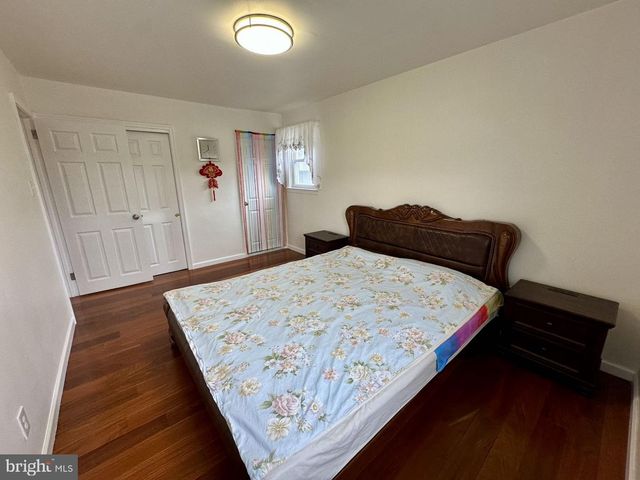 8927 REVERE ST, Philadelphia, PA 19152