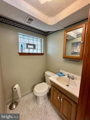 8927 REVERE ST, Philadelphia, PA 19152