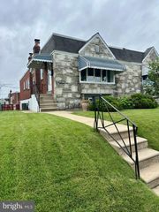 8927 REVERE ST, Philadelphia, PA 19152
