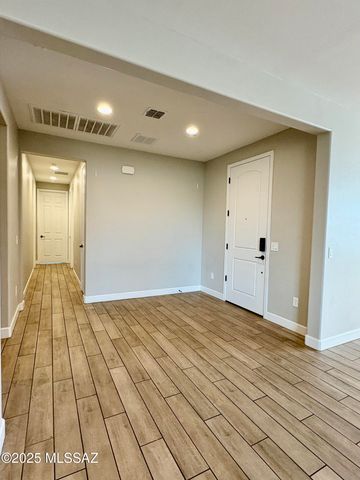 9709 E Holbert Trail, Tucson, AZ 85747