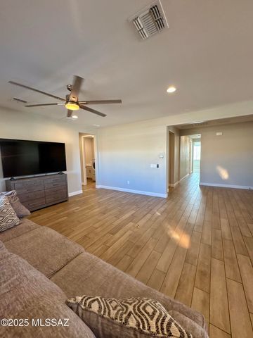 9709 E Holbert Trail, Tucson, AZ 85747