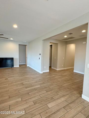 9709 E Holbert Trail, Tucson, AZ 85747