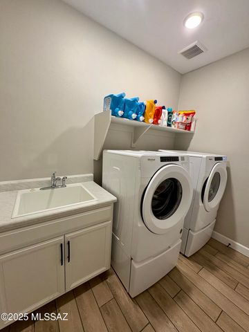 9709 E Holbert Trail, Tucson, AZ 85747