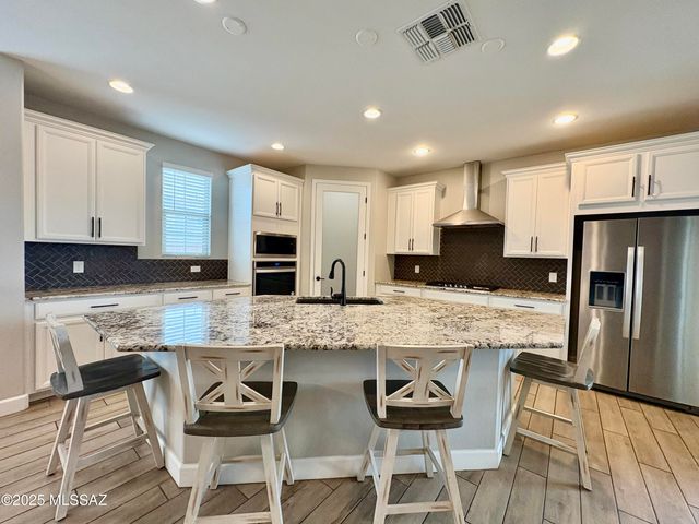 9709 E Holbert Trail, Tucson, AZ 85747