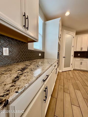 9709 E Holbert Trail, Tucson, AZ 85747