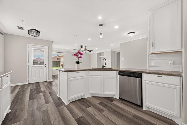 7242 Autumn Bluff Lane, Richmond, TX 77407