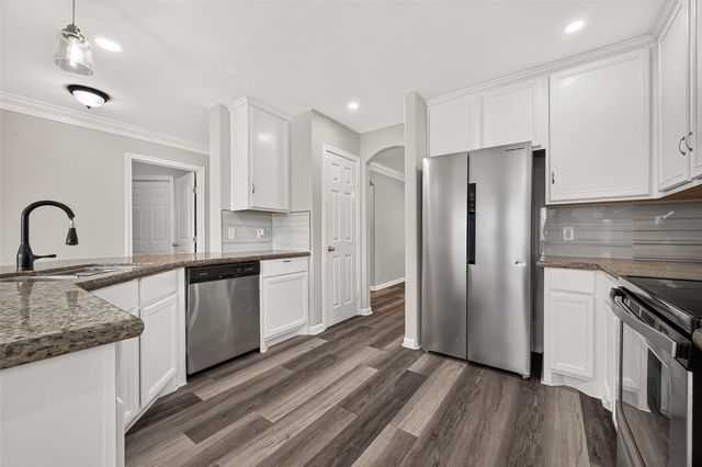 7242 Autumn Bluff Lane, Richmond, TX 77407