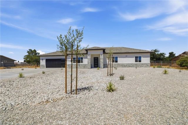 12658 Standing Bear Road, Apple Valley, CA 92308