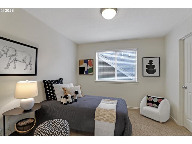 9386 Nw HARVEST HILL Dr, Portland, OR 97229