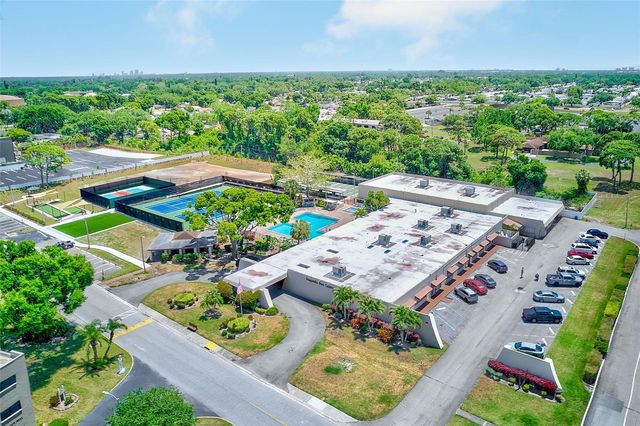 7951 58TH AVENUE N 208, St Petersburg, FL 33709