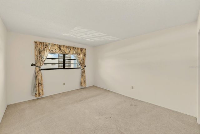 7951 58TH AVENUE N 208, St Petersburg, FL 33709