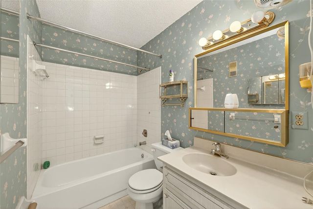 7951 58TH AVENUE N 208, St Petersburg, FL 33709