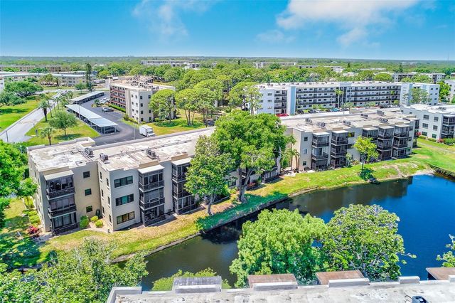 7951 58TH AVENUE N 208, St Petersburg, FL 33709