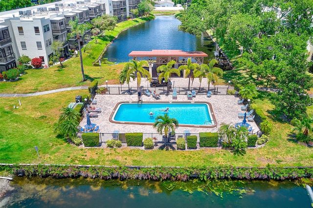 7951 58TH AVENUE N 208, St Petersburg, FL 33709