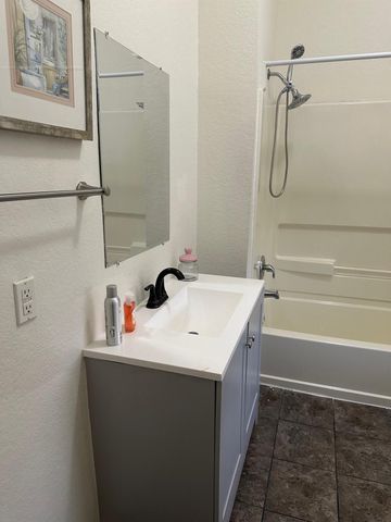 114 17th Street Street, Galveston, TX 77550