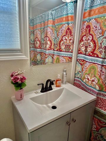 114 17th Street Street, Galveston, TX 77550