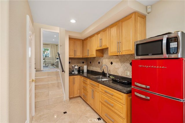 7901 Berger Avenue, Playa Del Rey, CA 90293